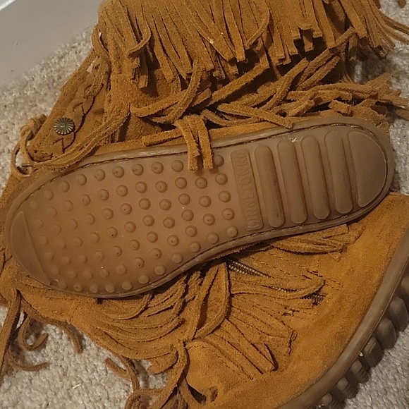 Minnetonka boots size 1 - Picture 3 of 3